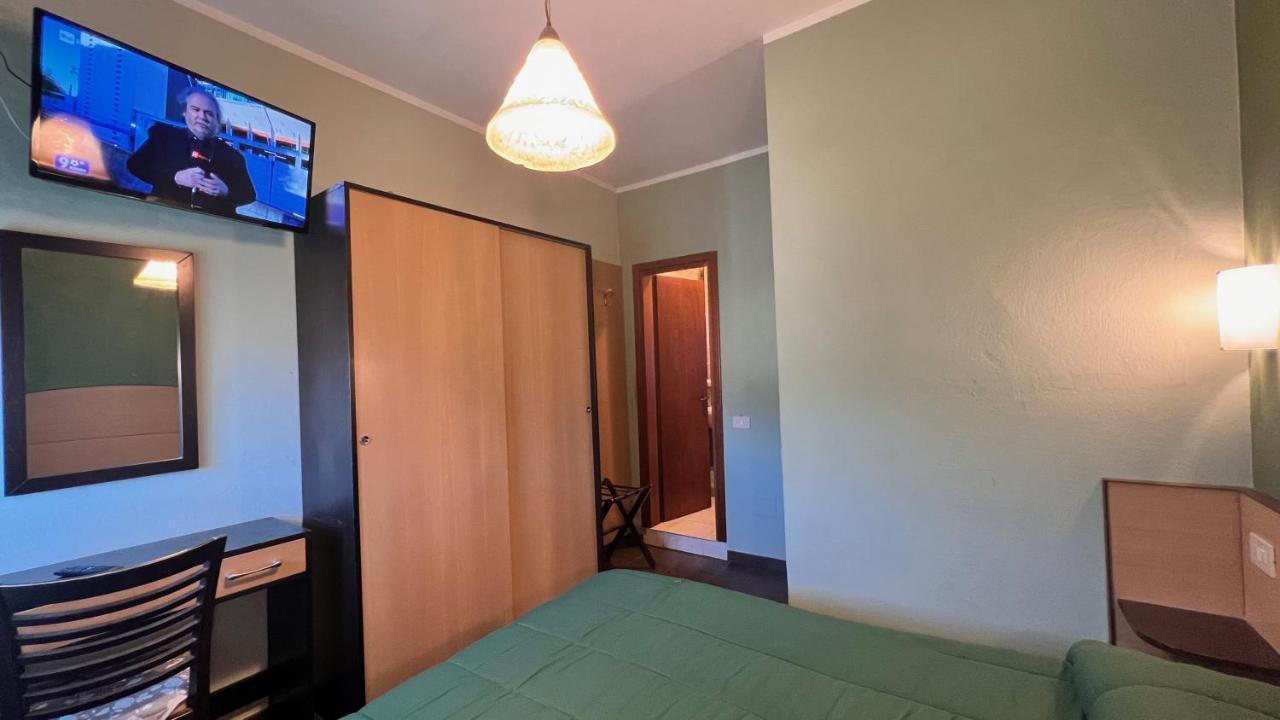 Hotel Il Cavaliere Nero تيرّينْيا المظهر الخارجي الصورة
