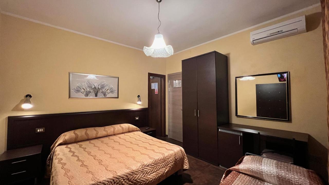 Hotel Il Cavaliere Nero تيرّينْيا المظهر الخارجي الصورة