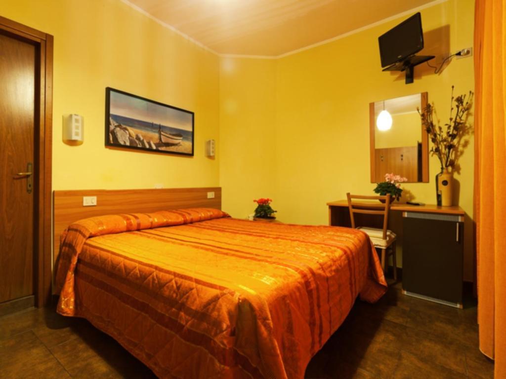 Hotel Il Cavaliere Nero تيرّينْيا الغرفة الصورة